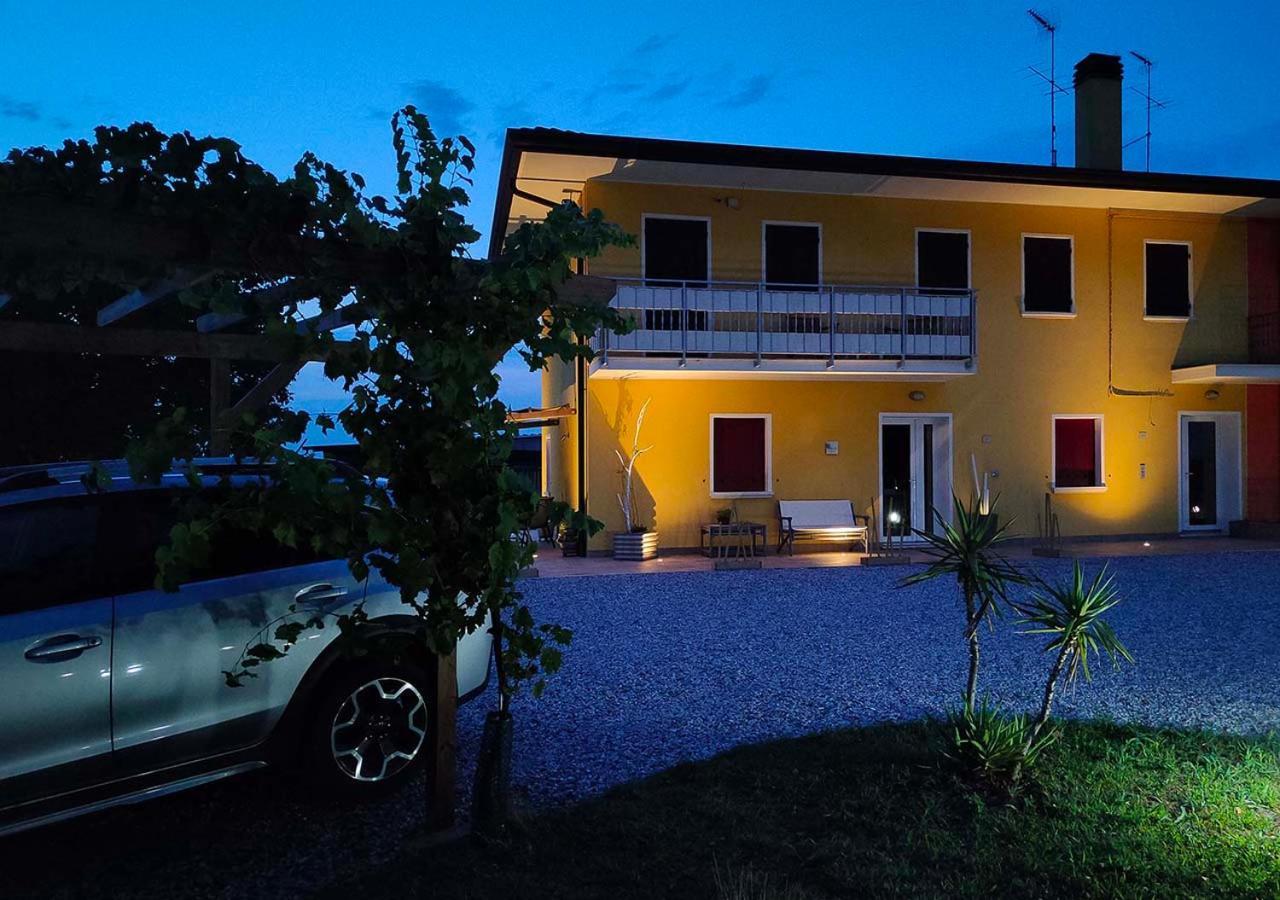 Yard 151 Lejlighed Noventa di Piave Eksteriør billede
